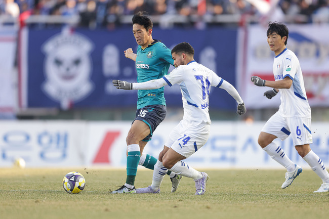 Nhận định, soi kèo Chungnam Asan vs Suwon Samsung Bluewings, 17h00 ngày 05/07 1 Cuộc đụng độ đỉnh cao giữa Chungnam Asan vs Suwon Samsung Bluewings